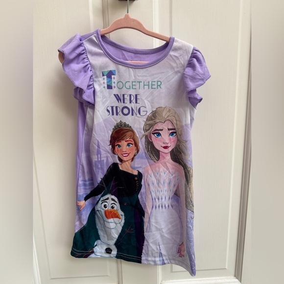 NWOT Disney 2T Girls Frozen Together Strong Elsa Anna Short Sleeve Nightgown - Picture 1 of 7